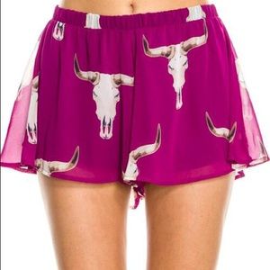 Bull skull print shorts